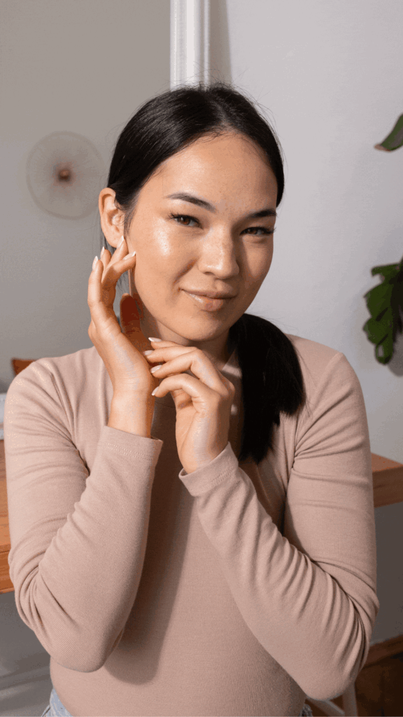 oranye putih moderkreator konten makeup quiz on cerita instagram